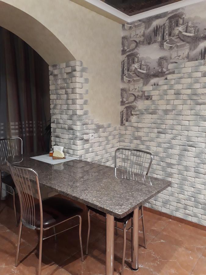 Apartment In A New House Kremenčuk Esterno foto